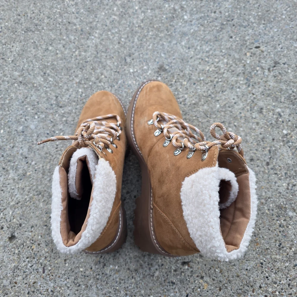 Universal Threat Women's Tan Suede Ankle Boots Size 8.5